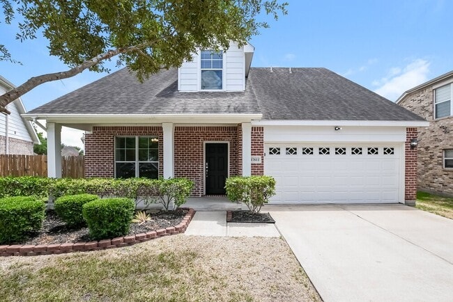 Primary Photo - 17611 Sulphur Strm Ct