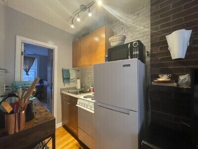 Building Photo - 43 Anderson St