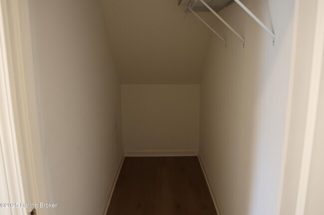 Building Photo - 11703 Parkview Pt