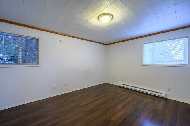 Building Photo - Spacious 4-Bedroom Contemporary Home with 1-Bedroom ADU