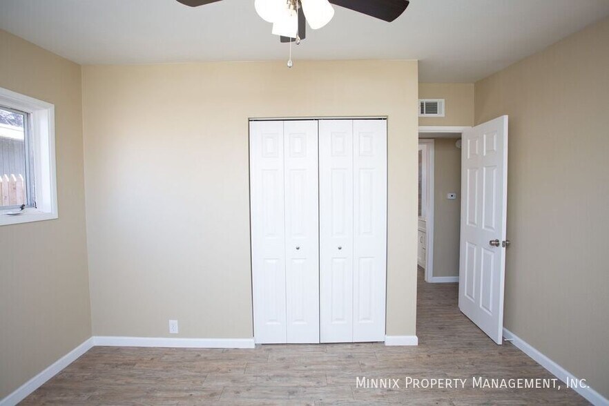 Building Photo - 2107 48th St