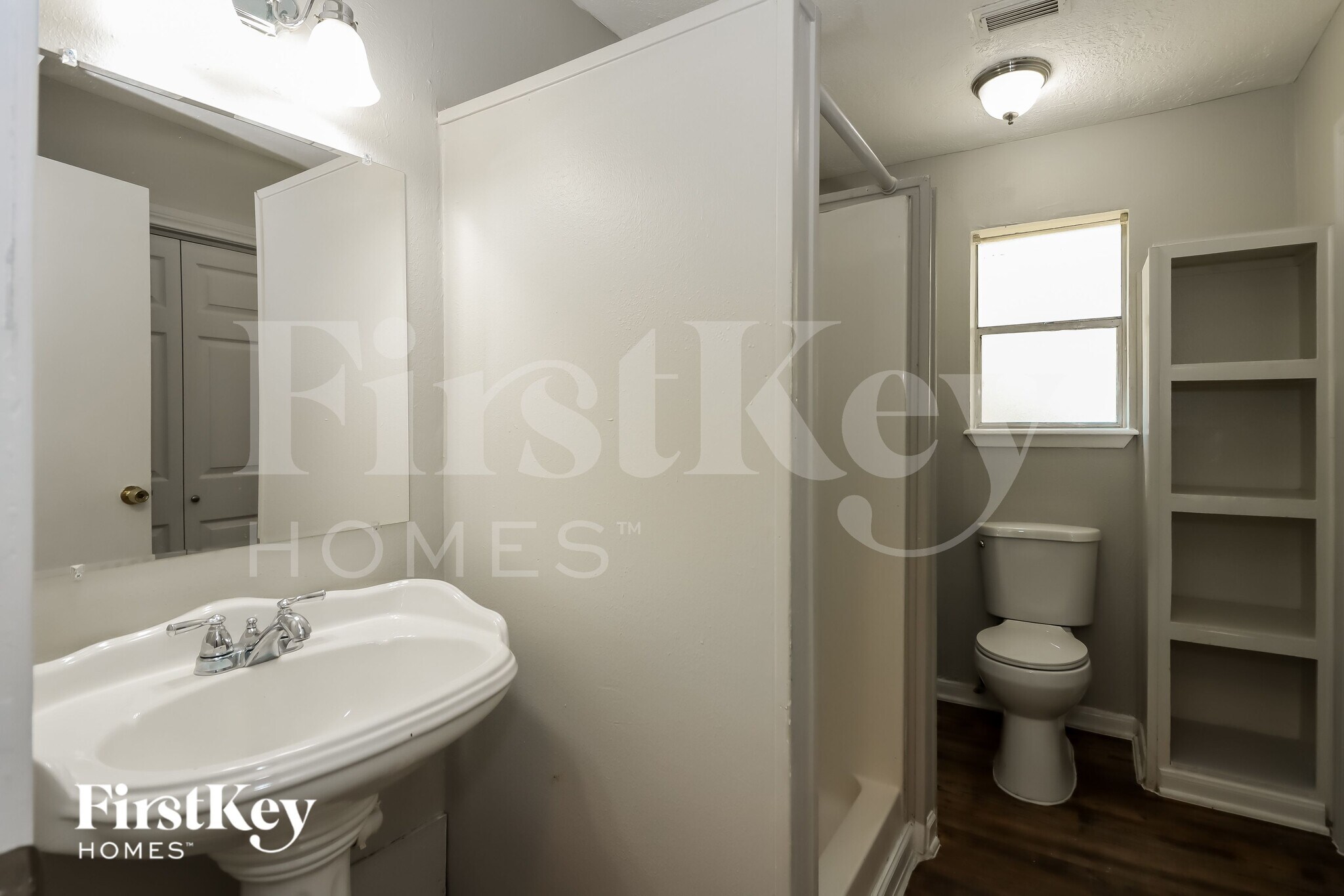 Building Photo - 24023 Spring Mill Ln