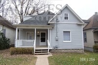 Building Photo - 604 W Division St