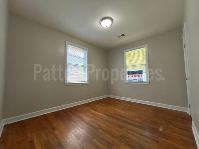 Building Photo - 1700 Broadland Ave