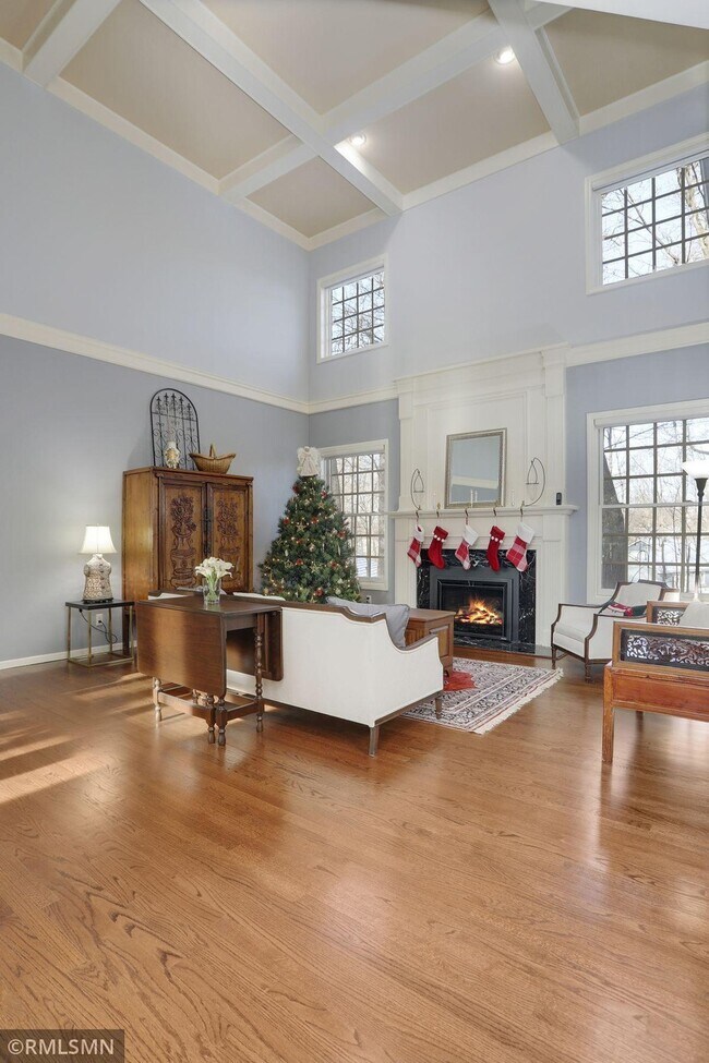 Building Photo - 14888 Pondview Cir