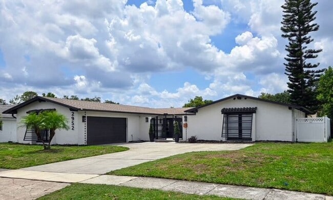 Primary Photo - 2952 De Brocy Way