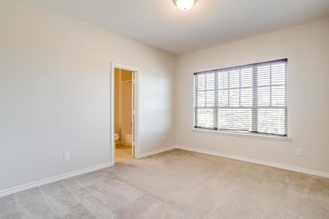 Building Photo - New Townhome Just Steps Away from Fort Worth's Cultural District