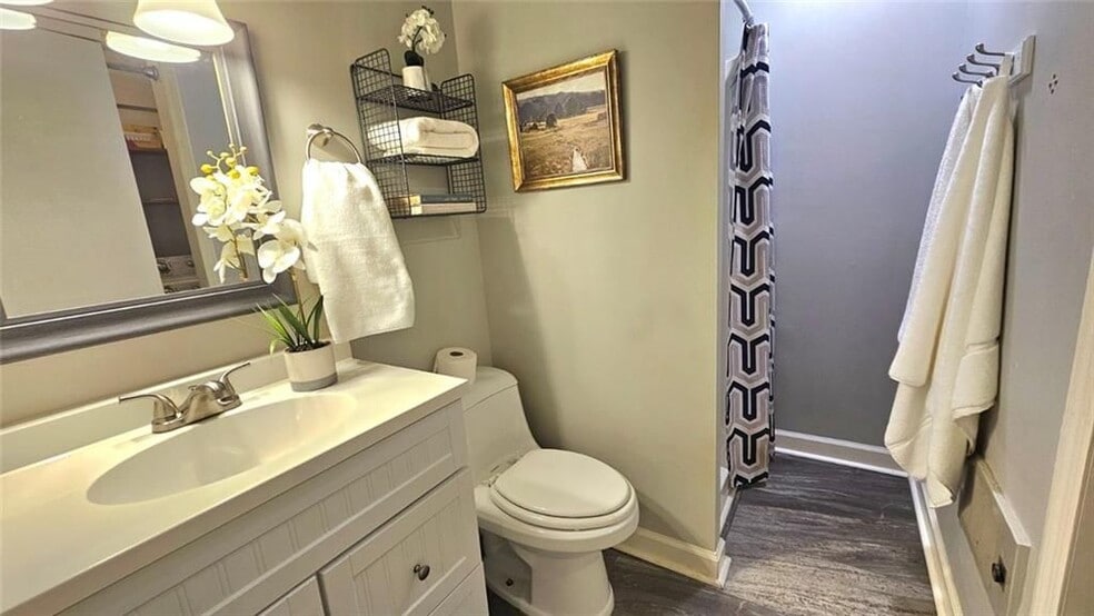 Building Photo - 2343 Hunting Valley Dr