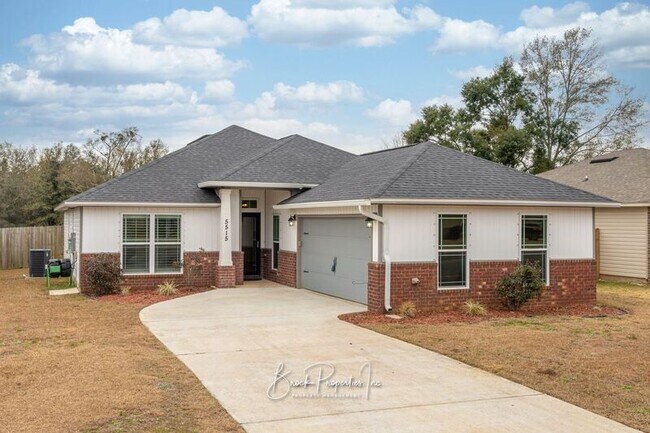 Building Photo - 5515 Peach Dr