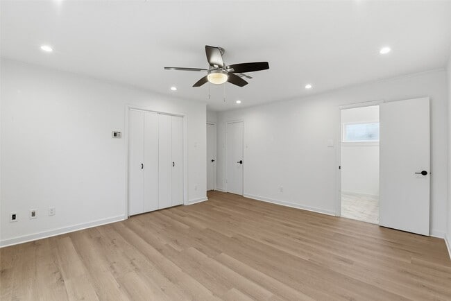 Building Photo - 5103 Austin St