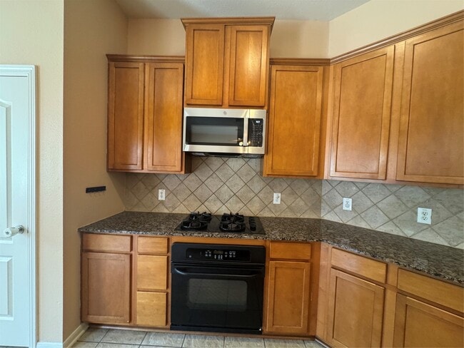 Building Photo - 506 Cypress Vista