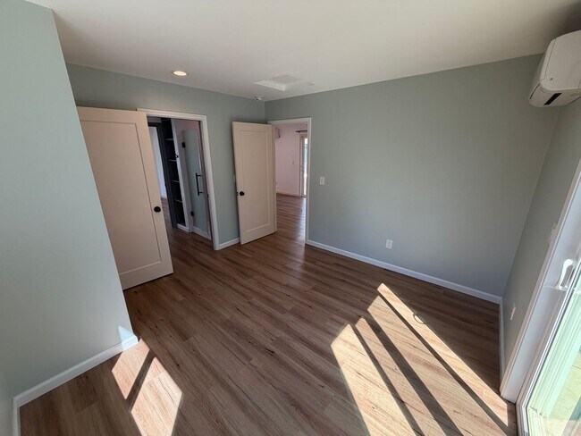Building Photo - 7210 Zelinda Dr