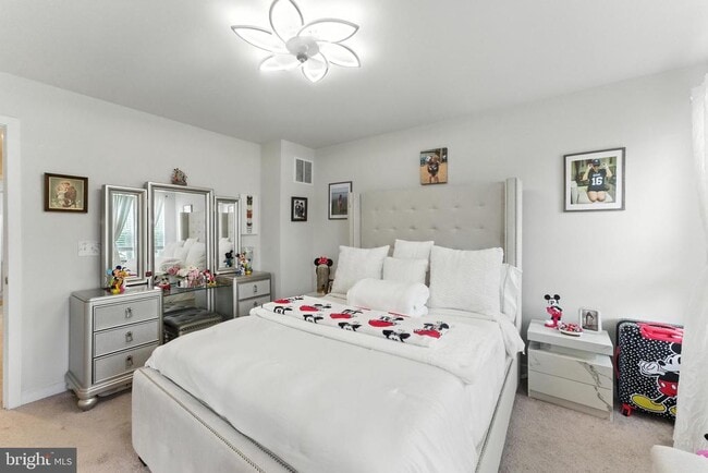 Building Photo - 406 Honeyberry Ln