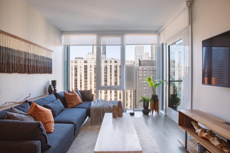 Primary Photo - 102 W Hill St