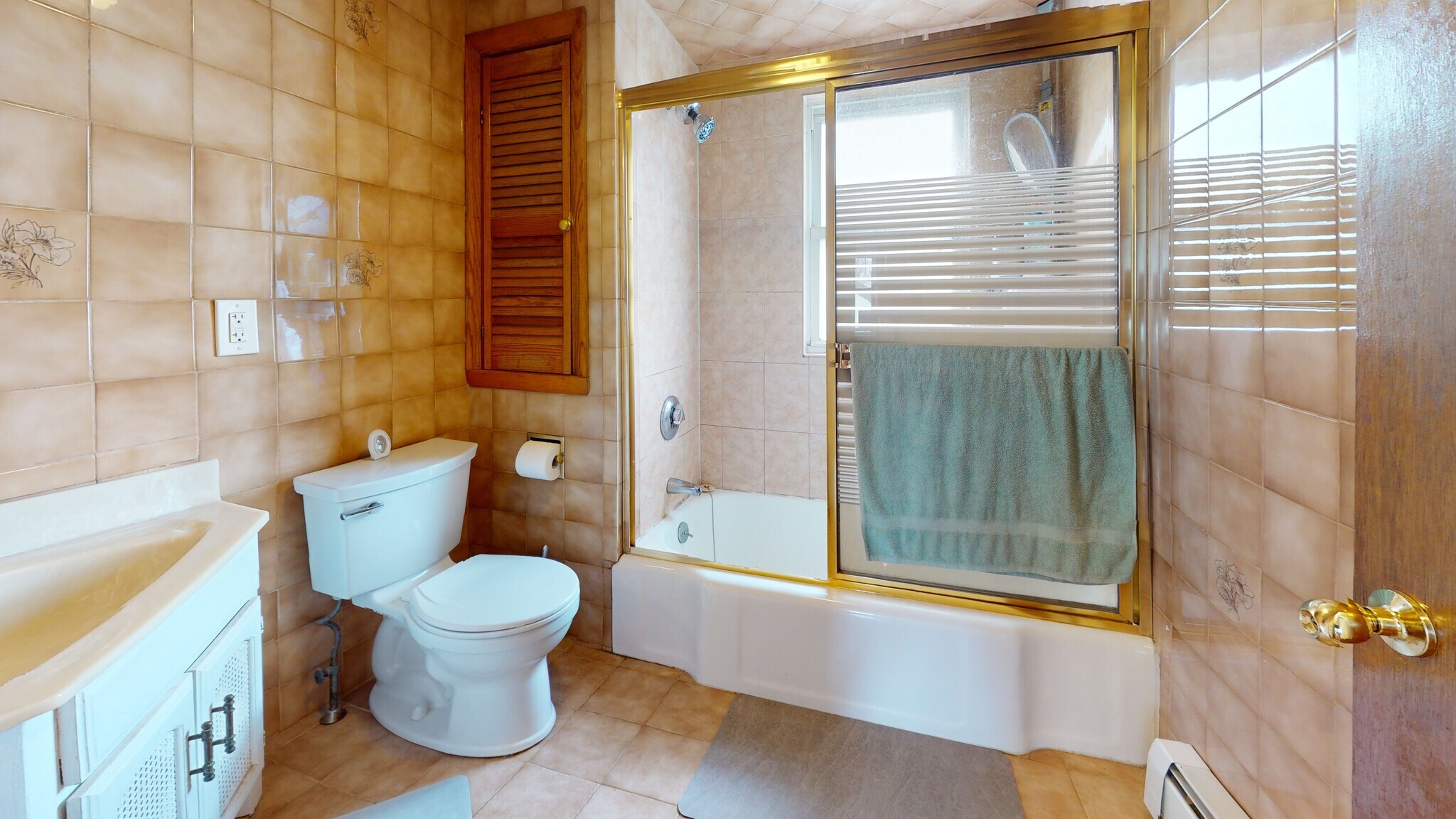 Building Photo - 15 Stanley Ave