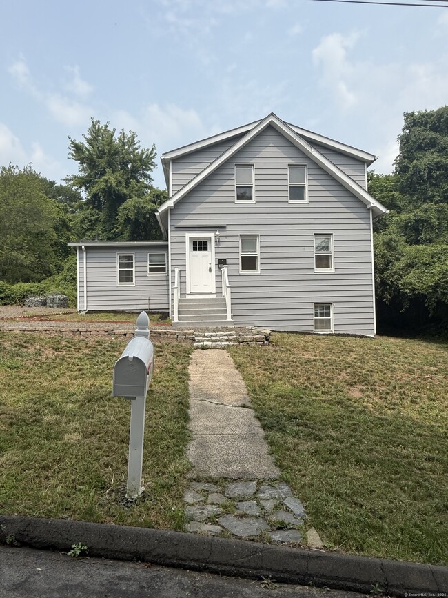 Building Photo - 30 Olds St