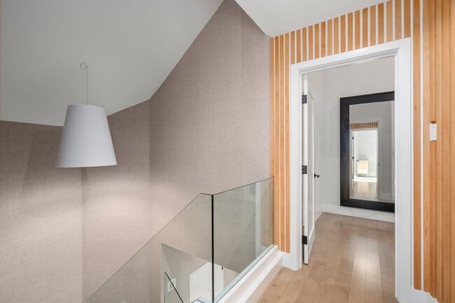 Building Photo - 65 Lake Ave