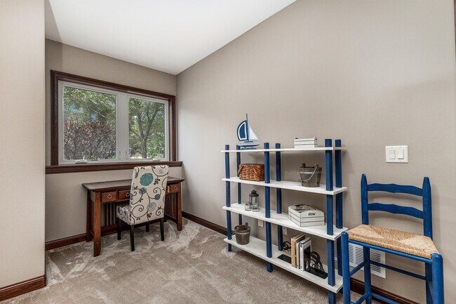 Building Photo - 1762 Creek Wood Dr