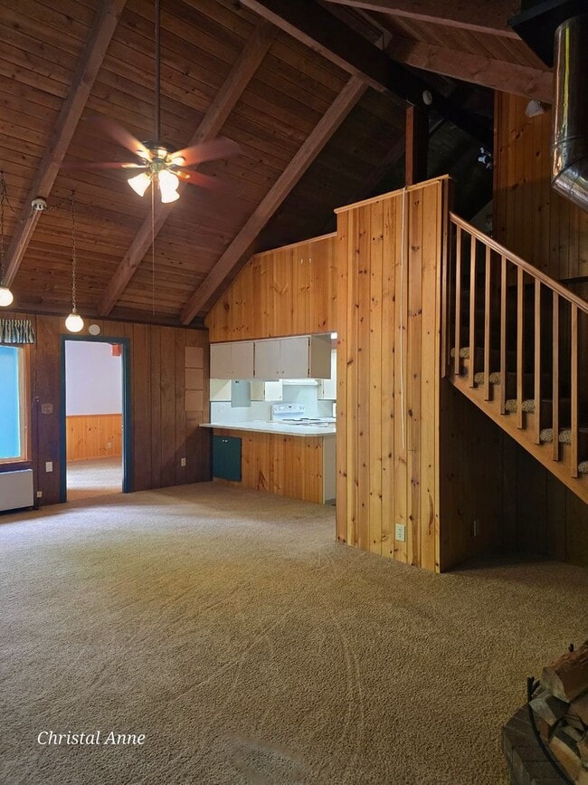 Building Photo - Waterfront 1 bedroom with a loft