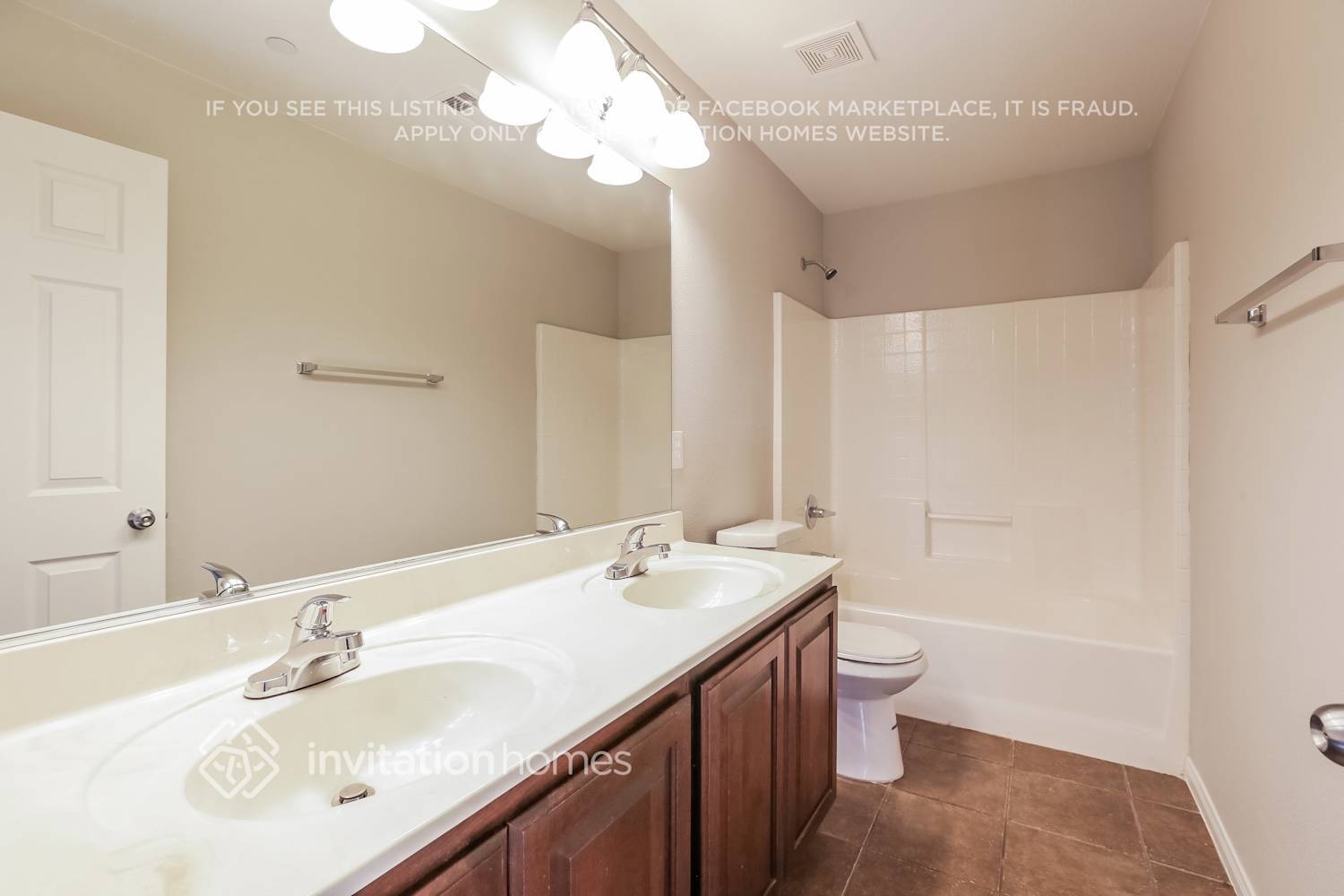 Building Photo - 8933 Jennifer Anne Ave