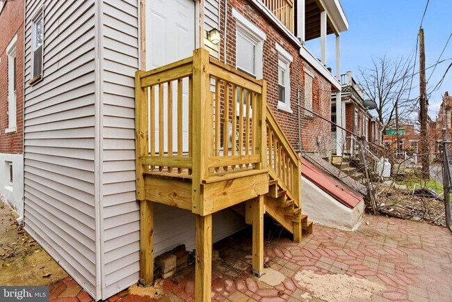 Building Photo - 111 Hanover Dr
