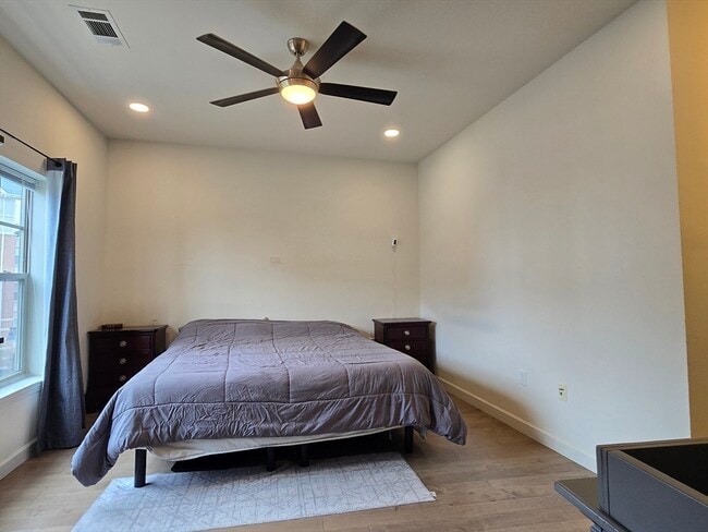 Building Photo - 2009 Symmes Cir