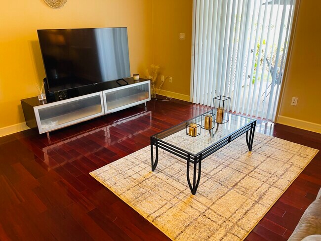 Building Photo - 92-1498 Aliinui Dr