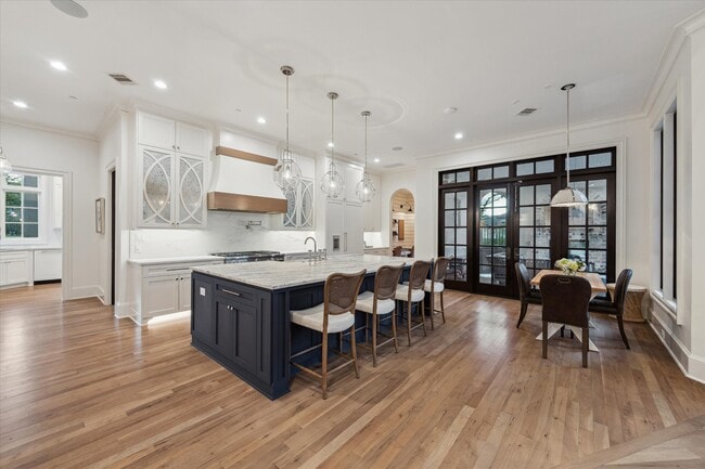 Building Photo - 20 Lacewood Ln