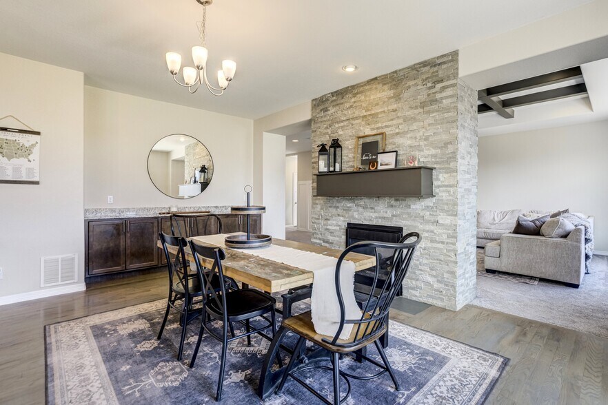 Building Photo - 7664 Alpine Daisy Dr