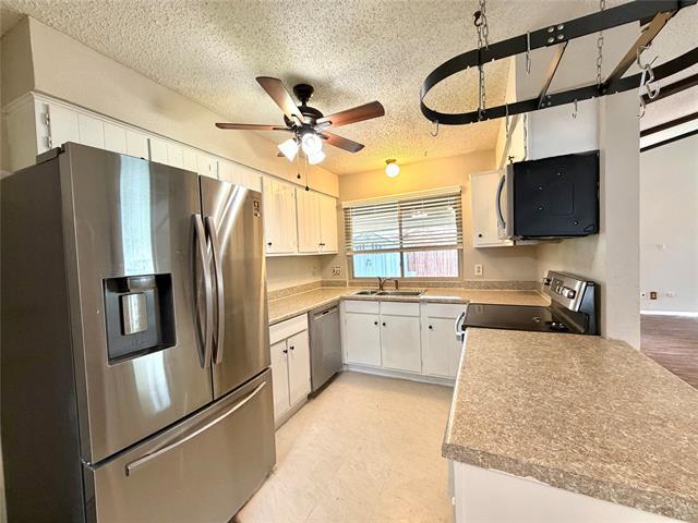 Building Photo - 1506 Whiteoak Dr