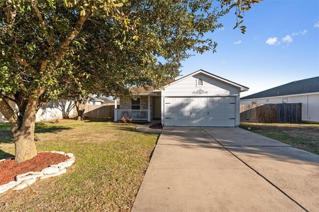Building Photo - 512 Mitchell Dr