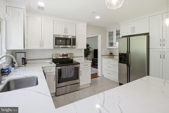 Building Photo - 1509 Farsta Ct
