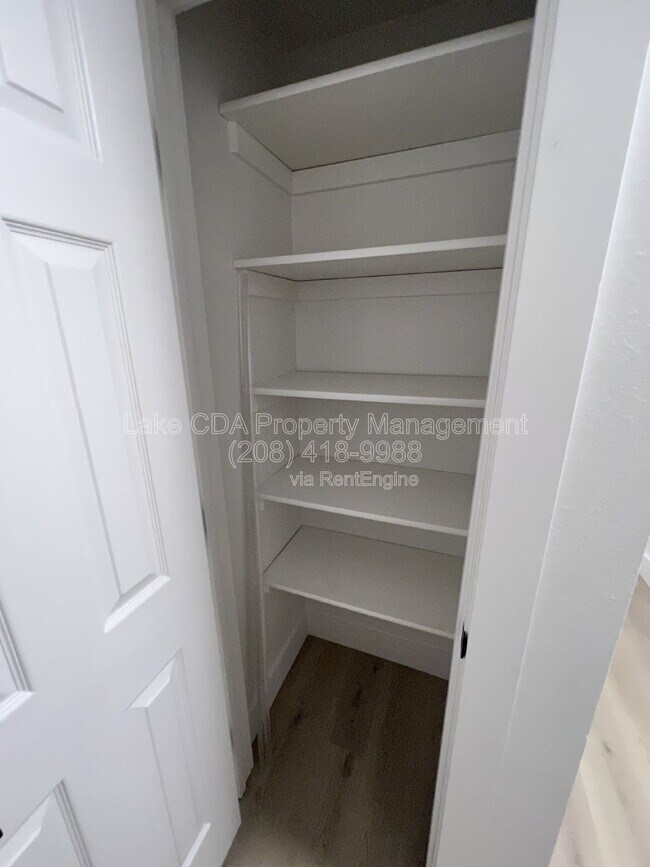 Building Photo - 1617 E 3rd Ave