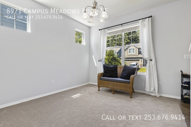 Building Photo - 8971 Campus Meadows Loop NE