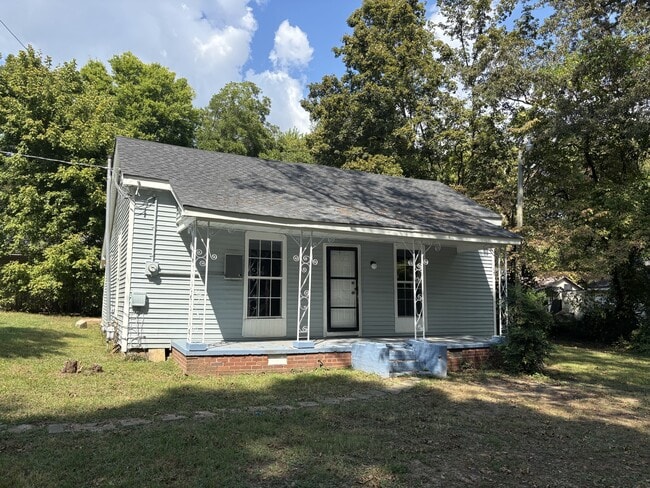 Primary Photo - 615 Tyus St
