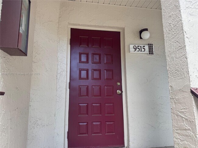 Building Photo - 9515 SW 138th Pl