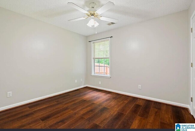 Building Photo - 391 Forest Lakes Dr