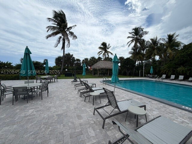 Building Photo - 2401 Collins Ave