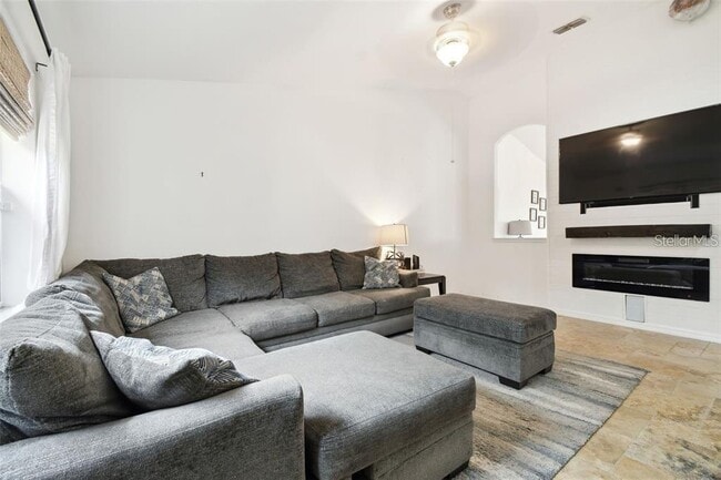 Building Photo - 199 Pine St