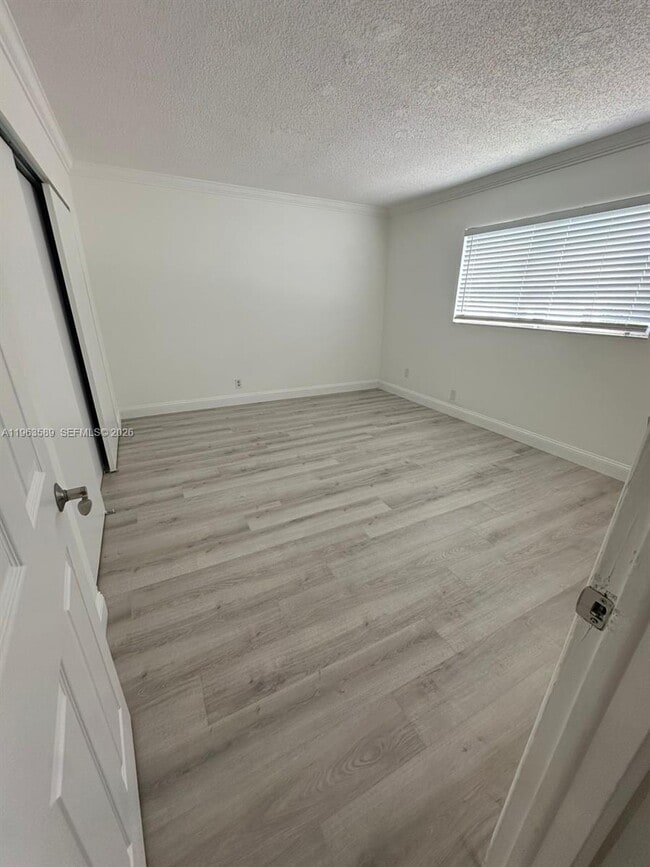 Building Photo - 2008 Jackson St