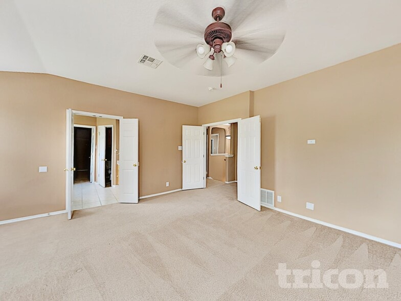 Building Photo - 2545 Sir Barton Bay Dr