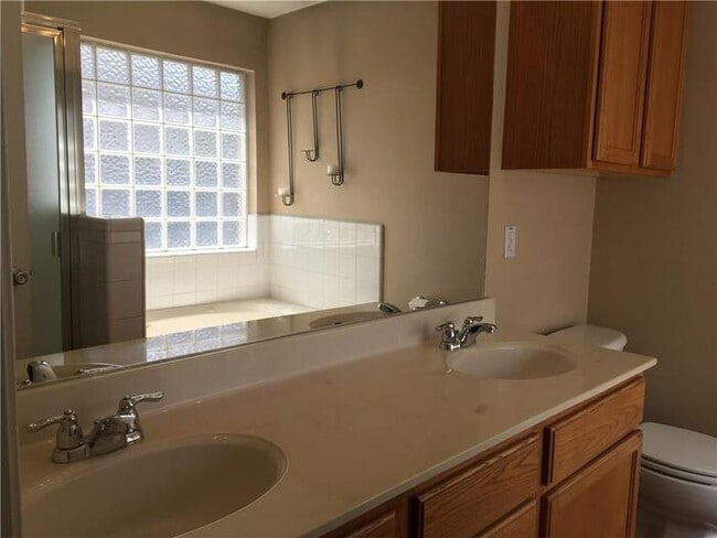 Building Photo - 1010 Gulf Way