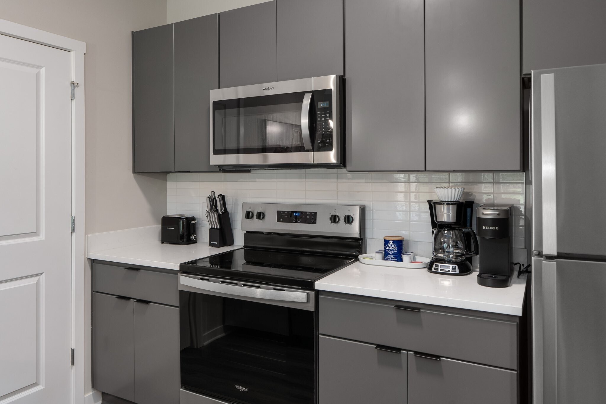 Building Photo - 5899 Addle St