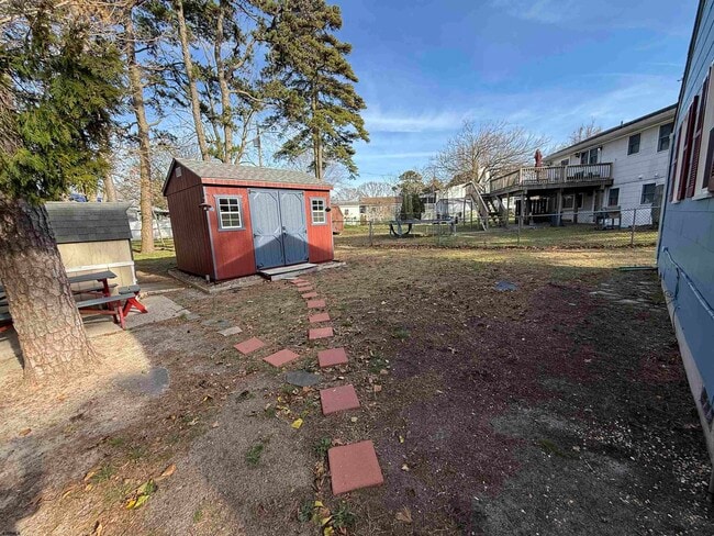 Building Photo - 230 Bethel Rd