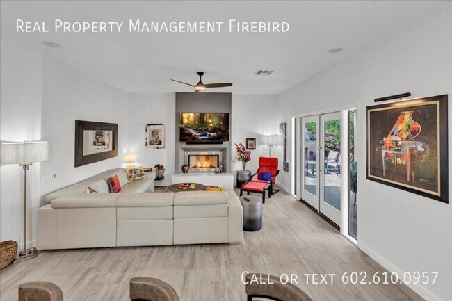 Building Photo - 4921 S Vista Pl