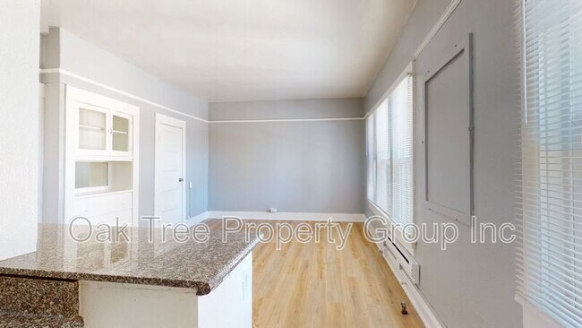 Building Photo - 144 Grand Ave