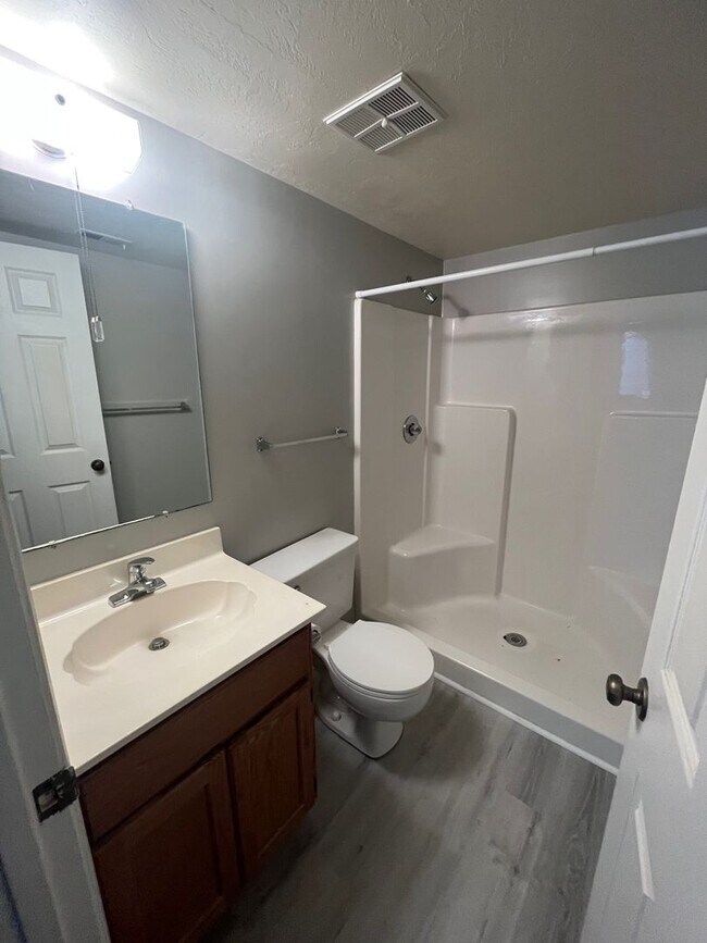 Building Photo - Tradewinds I Unit 2405