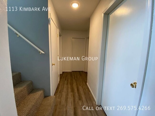 Building Photo - 1113 Kimbark Ave