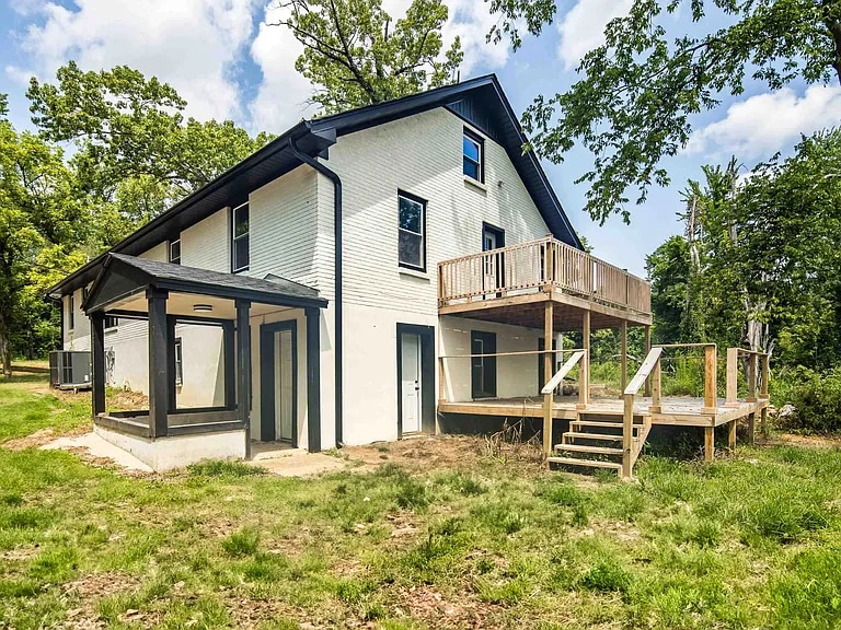 Building Photo - 7441 Walsh Rd