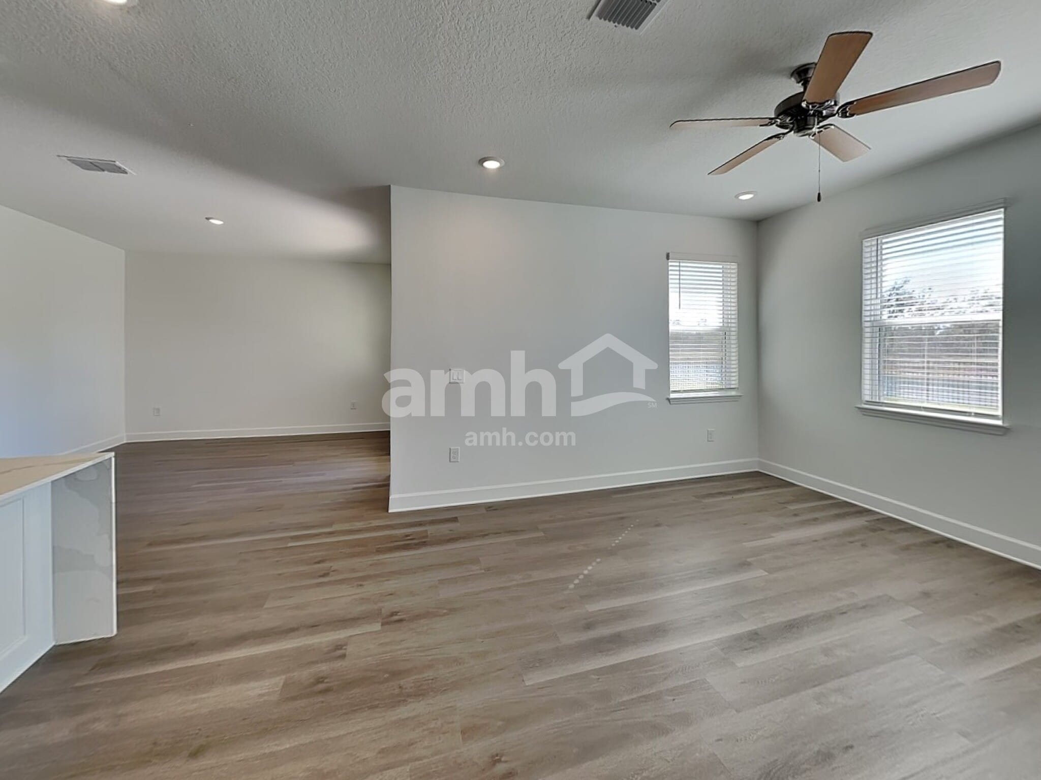 Building Photo - 16438 Cheyanne Ct